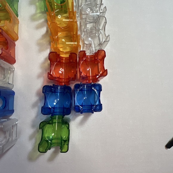 Q-Ba-Maze Marble 2.0 - Rails Builder Set missing OnePiece Of 114 pieces - Picture 6 of 14
